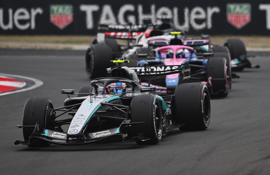 开云-F1中国大奖赛 梅奔车手安东内利生涯正赛首冠